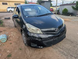 Toyota Vitz 2012 Black