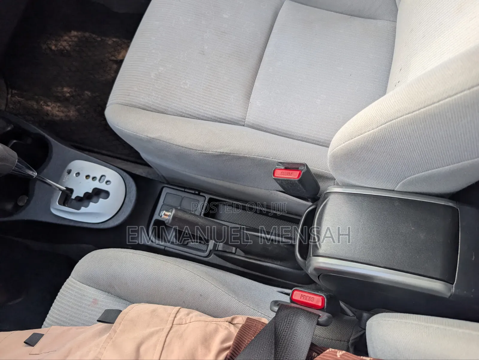 Toyota Vitz 2012 Black