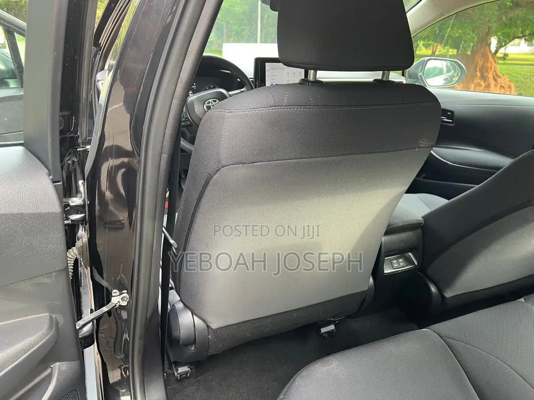 Toyota Corolla LE 2023 Black