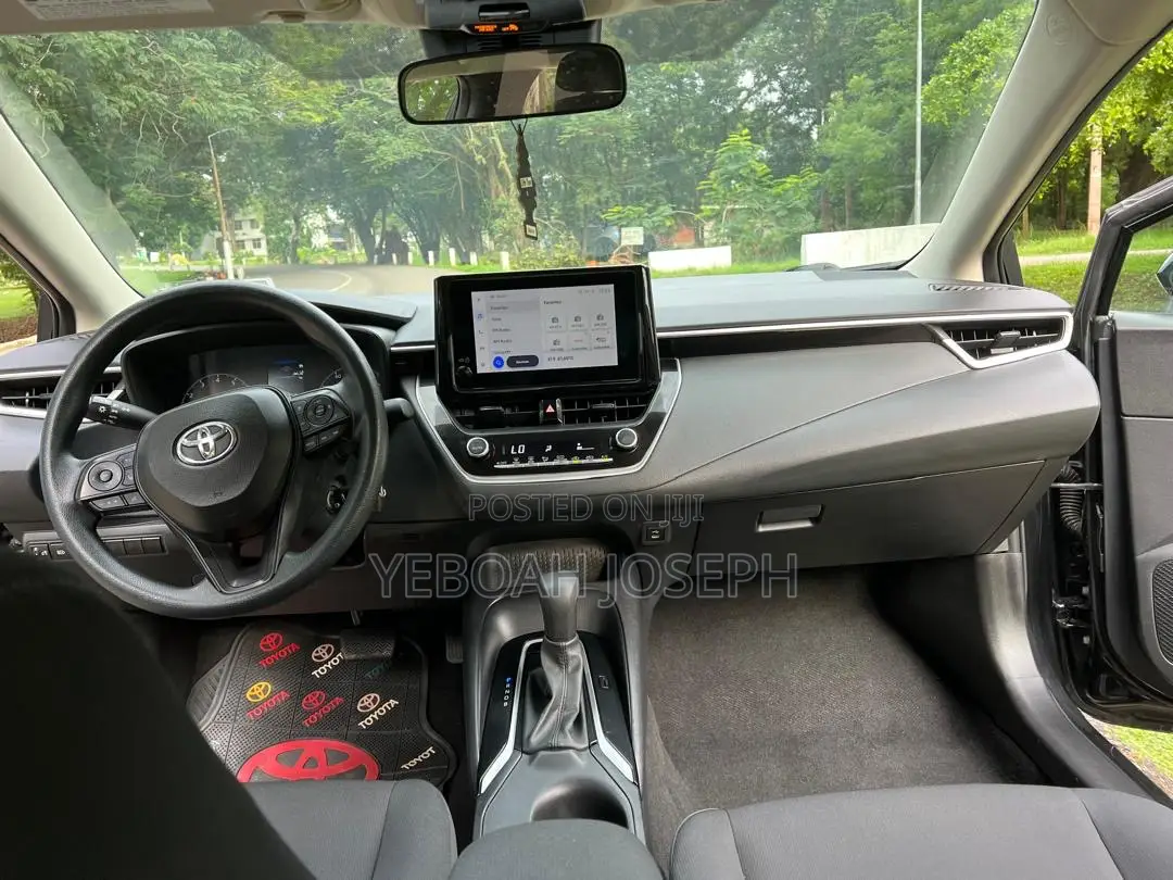 Toyota Corolla LE 2023 Black
