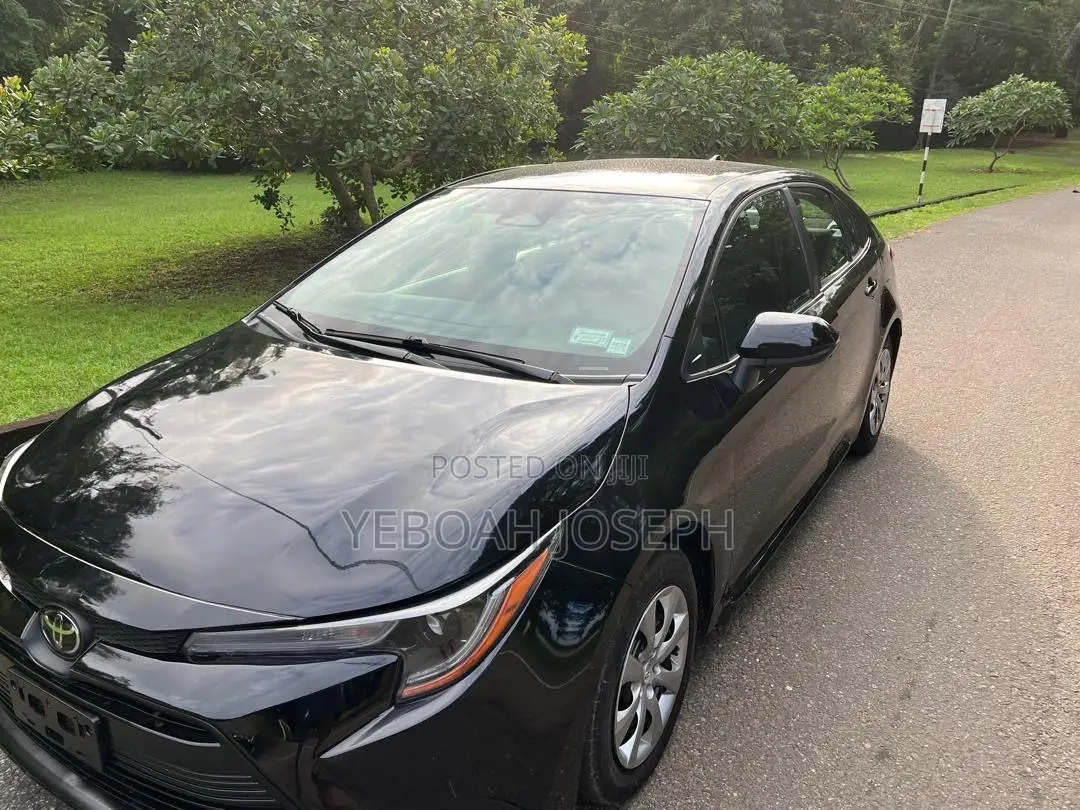 Toyota Corolla LE 2023 Black