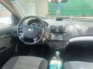 Chevrolet Aveo 2010 White