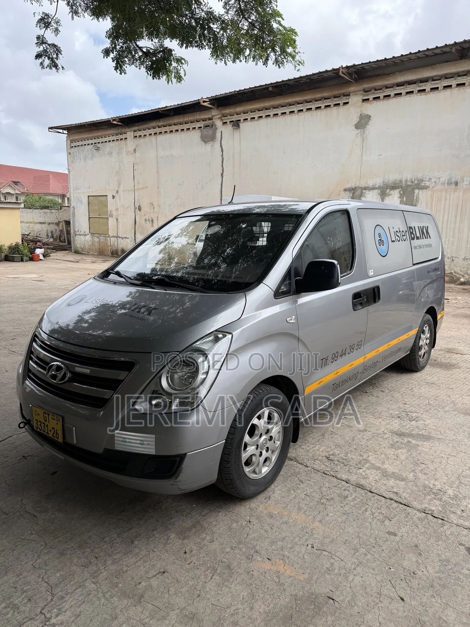 Hyundai H1 2014 Grey
