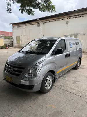 Hyundai H1 2014 Grey