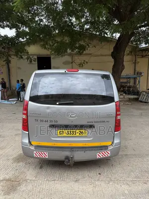 Hyundai H1 2014 Grey