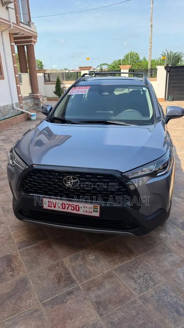 Toyota RAV4 XLE FWD 2023 Gray