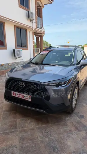 Toyota RAV4 XLE FWD 2023 Gray