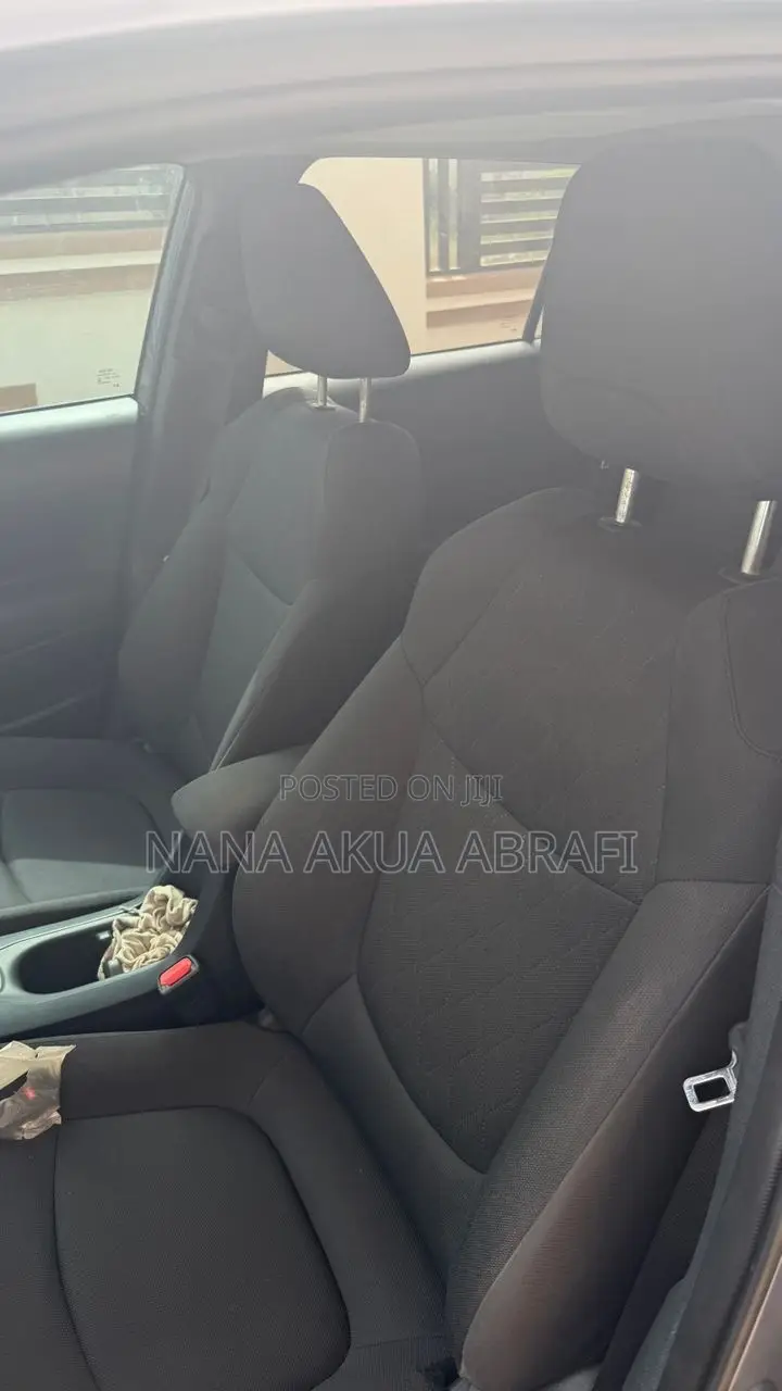 Toyota RAV4 XLE FWD 2023 Gray