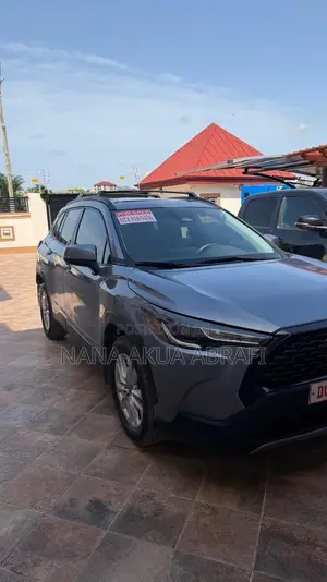 Toyota RAV4 XLE FWD 2023 Gray