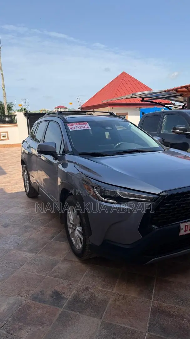 Toyota RAV4 XLE FWD 2023 Gray