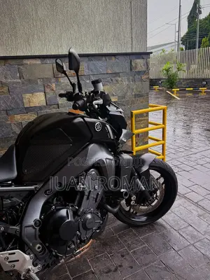 New Yamaha 2023 Black