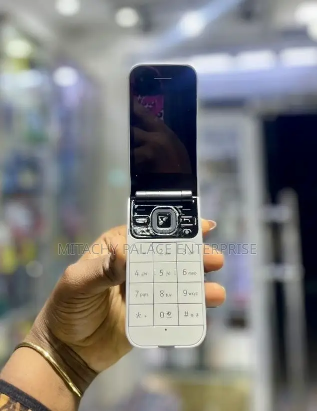 New Nokia 2720 Flip 512 GB
