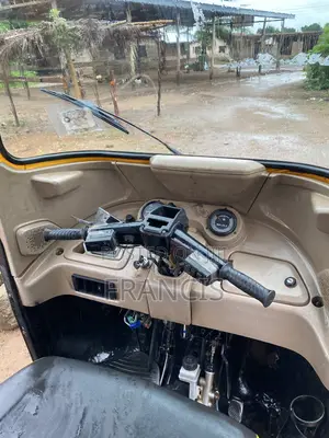 Bajaj RE 2022 Black