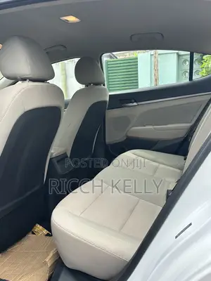 Hyundai Elantra SE 2018 White
