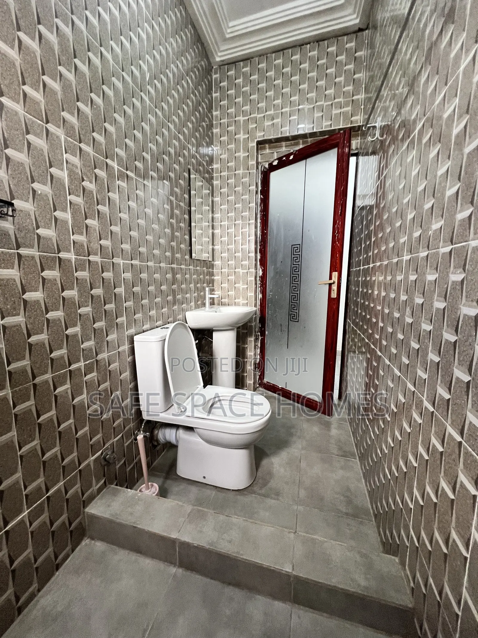 1bdrm Apartment in Tseaddo for rent