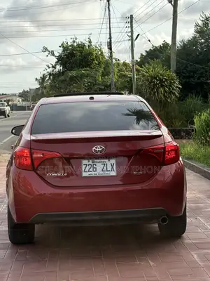 Toyota Corolla XSE (1.8L 4cyl 2A) 2019 Red