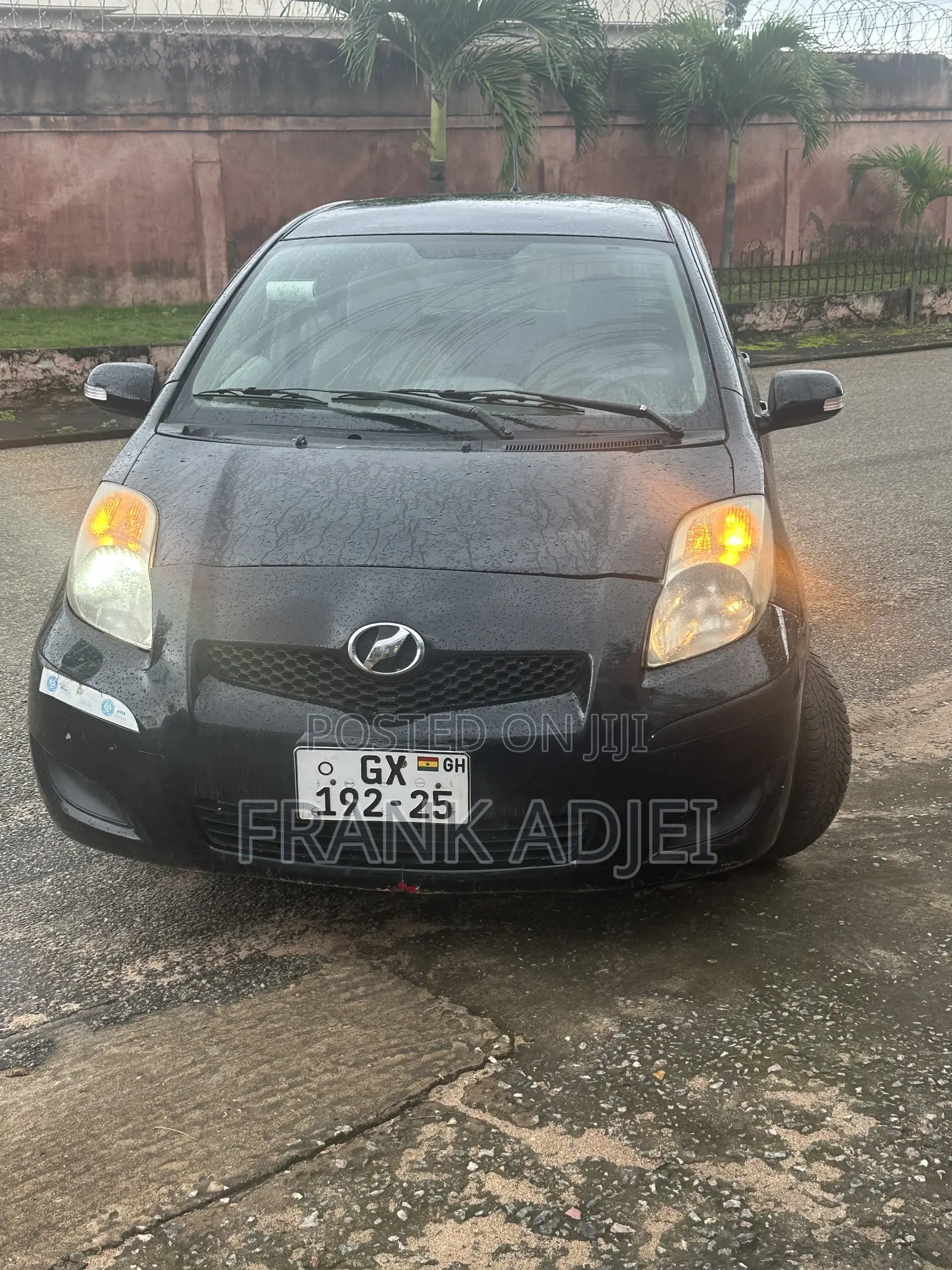 Toyota Vitz 2010 Black