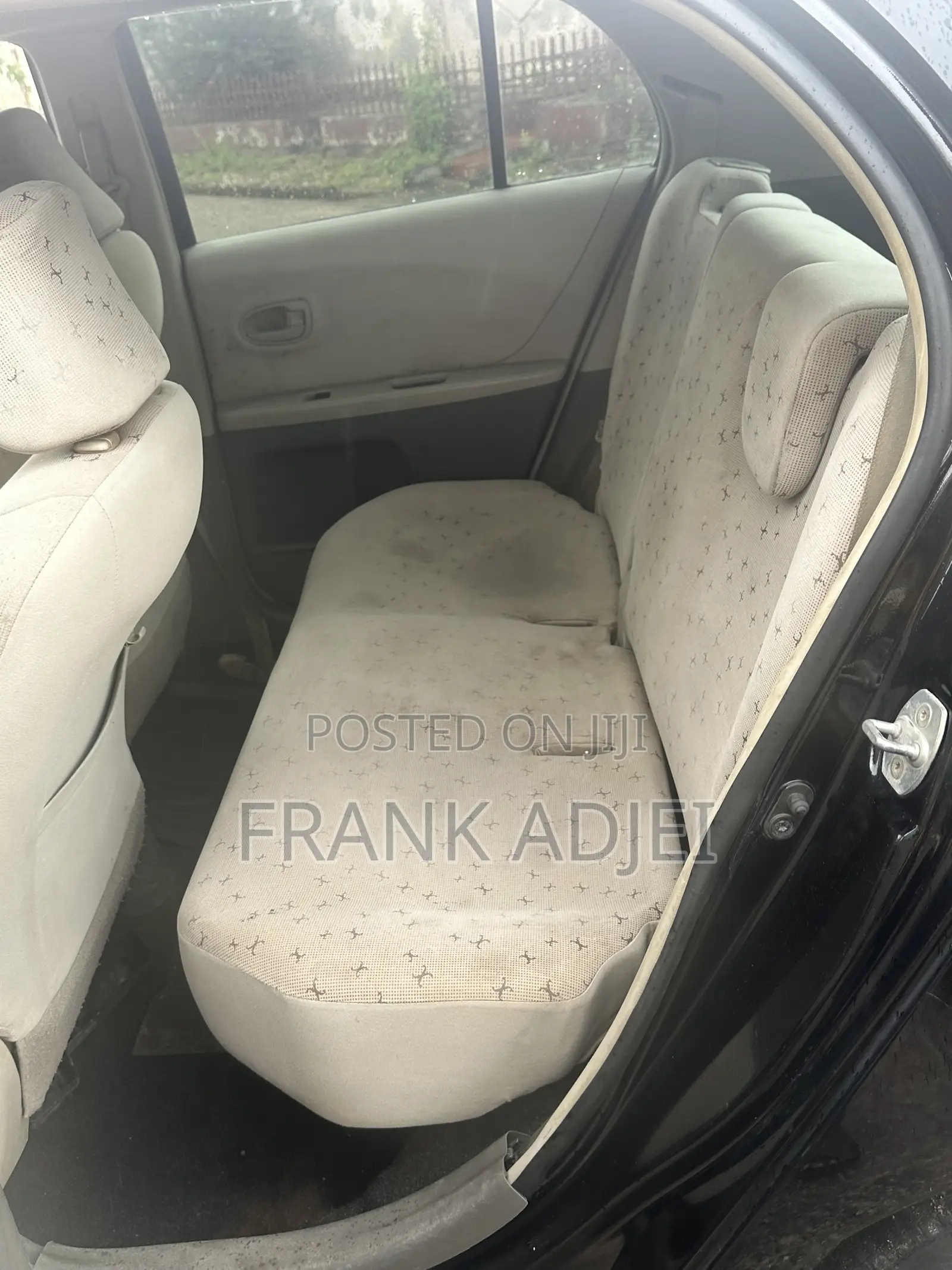 Toyota Vitz 2010 Black