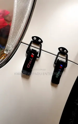 Universal Bumper Clip for All Cars