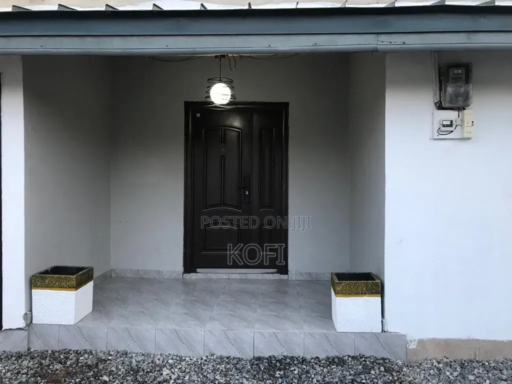 2bdrm Apartment in Palms Apartment, Ablorh Adjei for rent