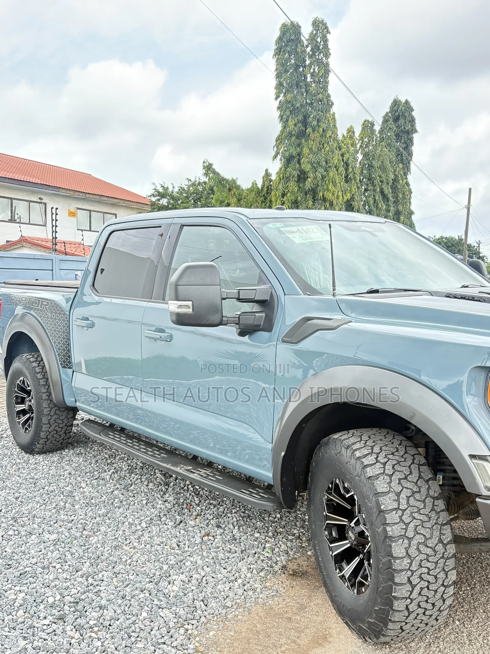 Ford F-150 Raptor 2023 Gray