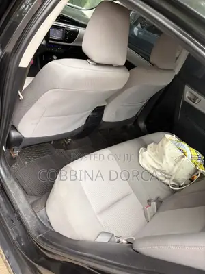 Toyota Corolla L 4dr Sedan (1.8L 4cyl 6M) 2015 Black