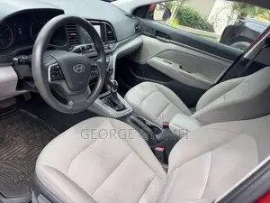 Hyundai Elantra SE 2018 Red