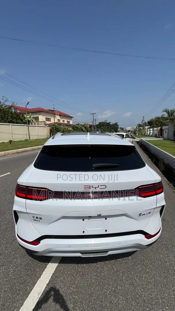 BYD Song Plus 2025 White