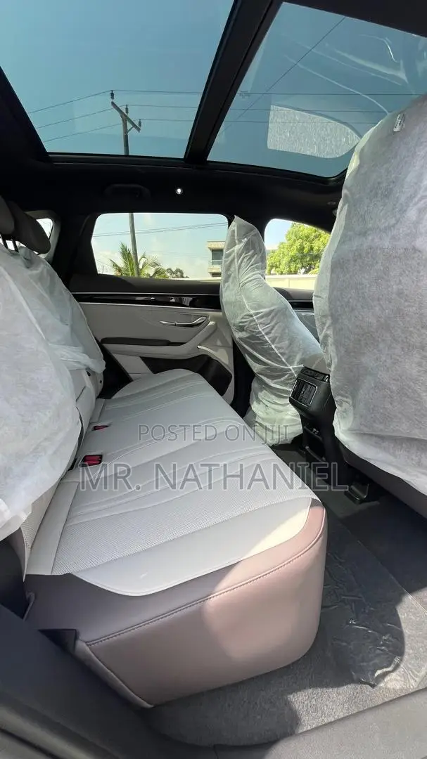 BYD Song Plus 2025 White