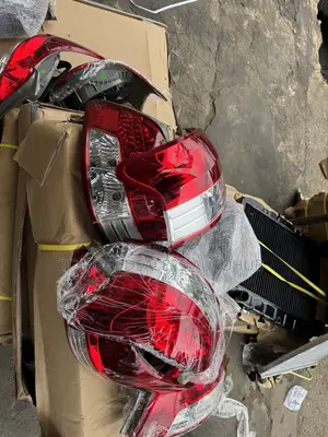 Toyota Yaris 2008 Headlamps