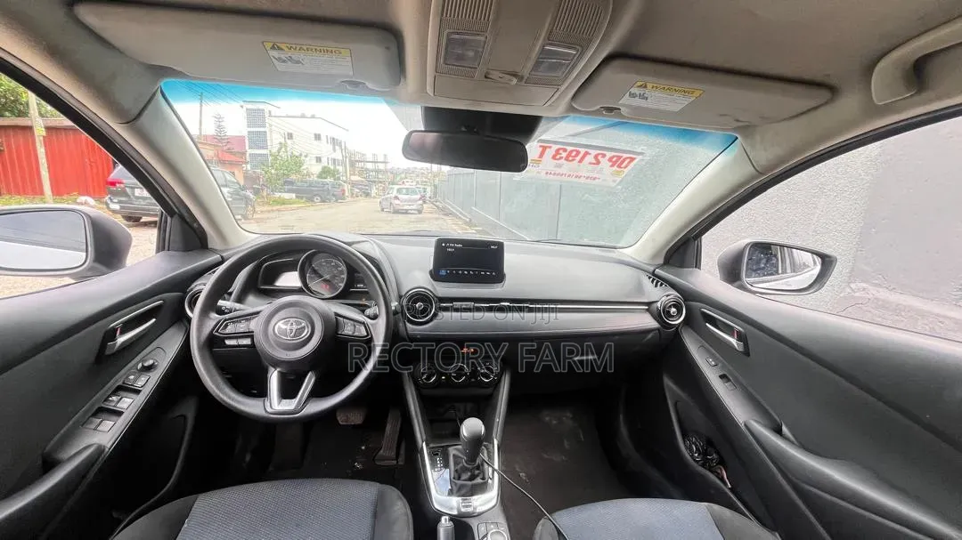 Toyota Yaris iA 1.5 FWD 2019 Off white