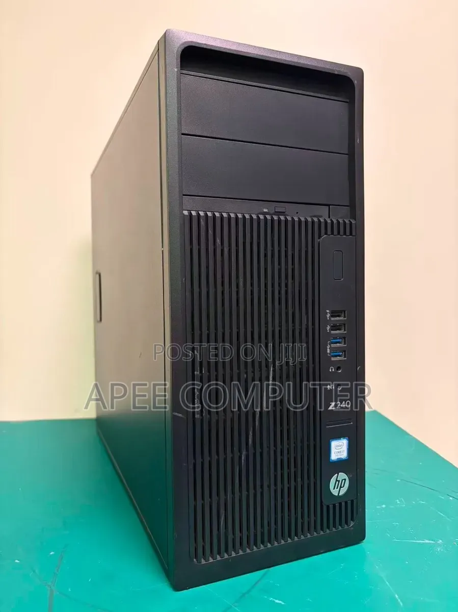 Desktop Computer HP Z240 16GB Intel Xeon SSD 1T