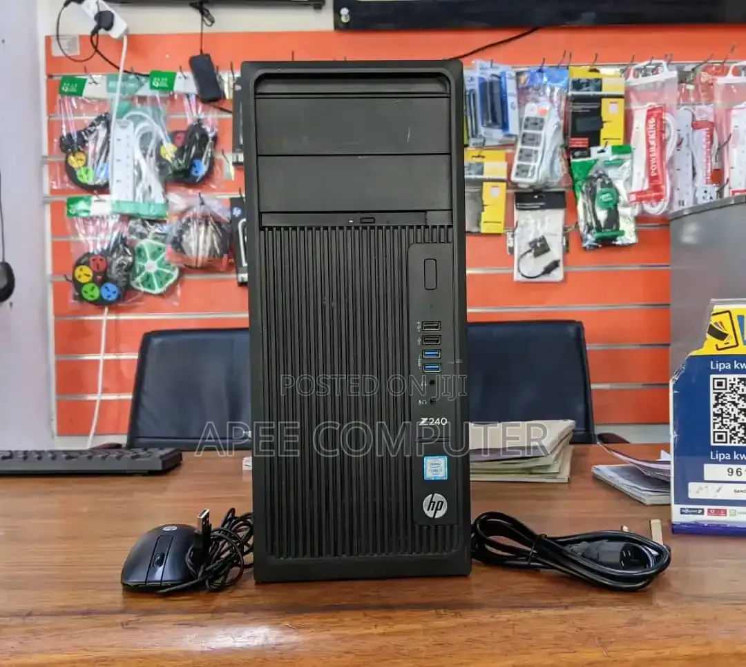 Desktop Computer HP Z240 16GB Intel Xeon SSD 1T