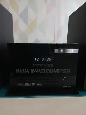 Uk Use Very Neat Samsung Mm-E330d Audio System
