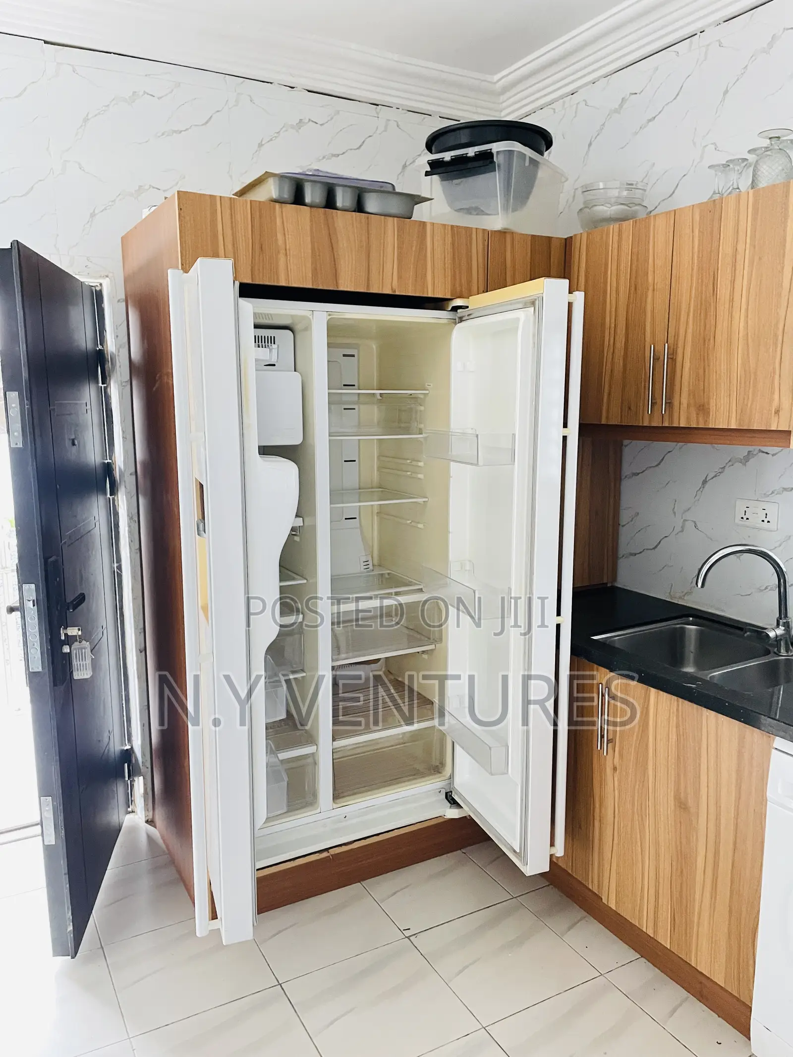 Furnished 6bdrm Apartment in Malik Estate, Tseaddo for rent