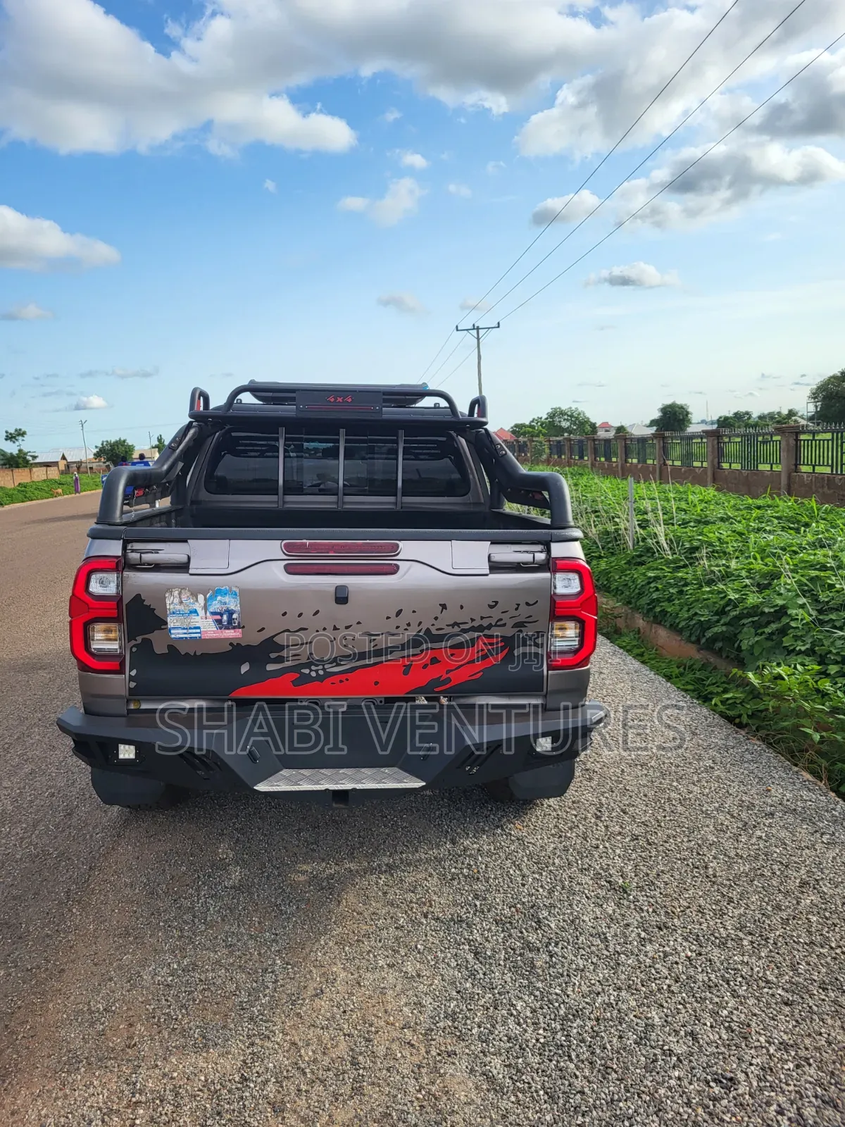 Toyota Hilux 2021 Black