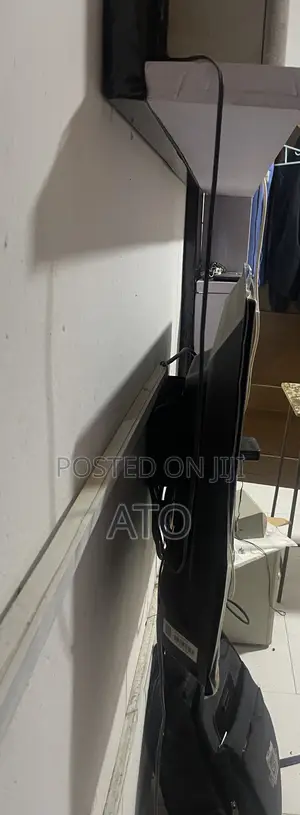 TCL Android 32” Tv