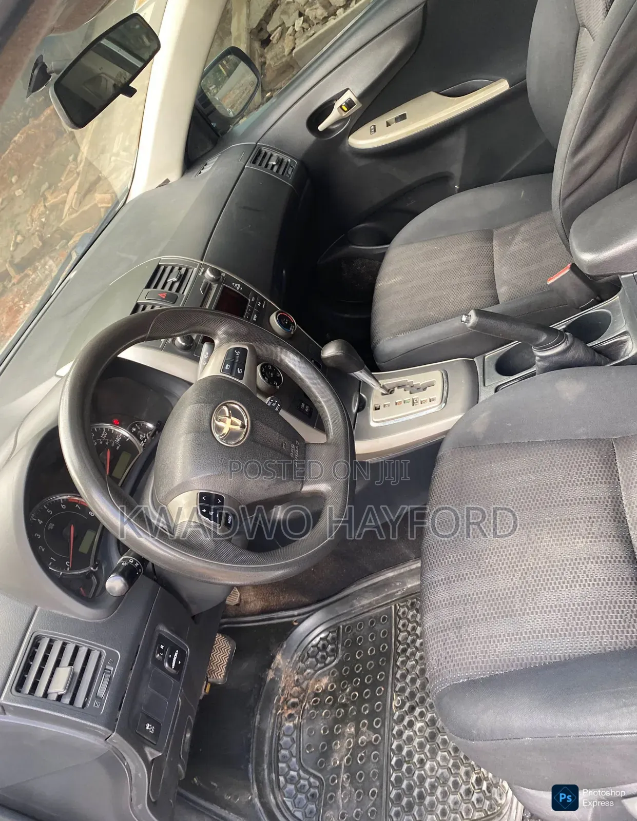 Toyota Corolla 2025 Silver