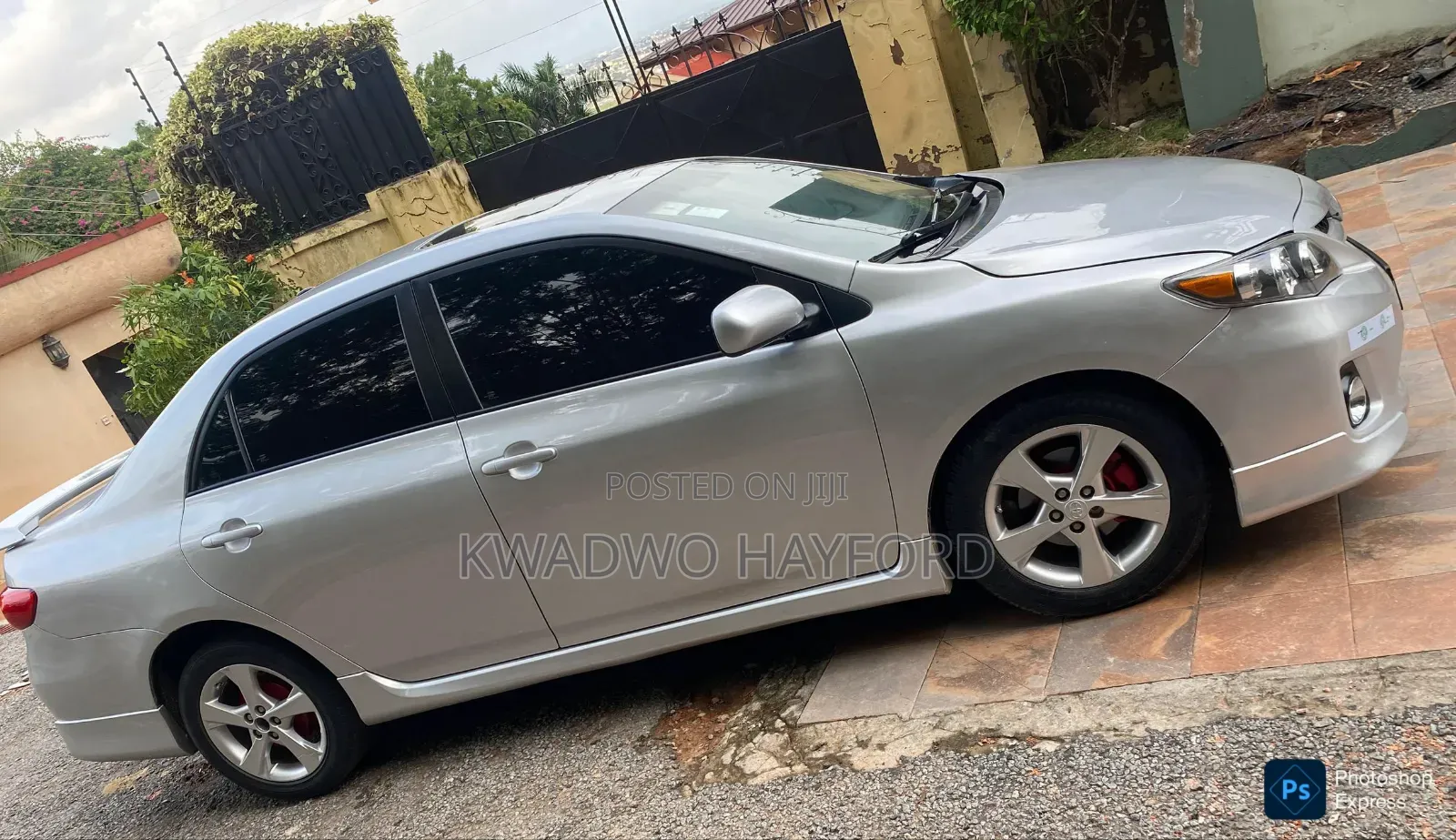 Toyota Corolla 2025 Silver