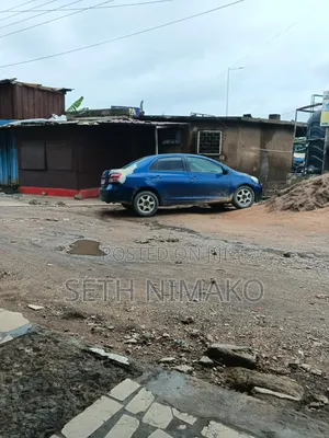 Toyota Yaris 2012 Blue