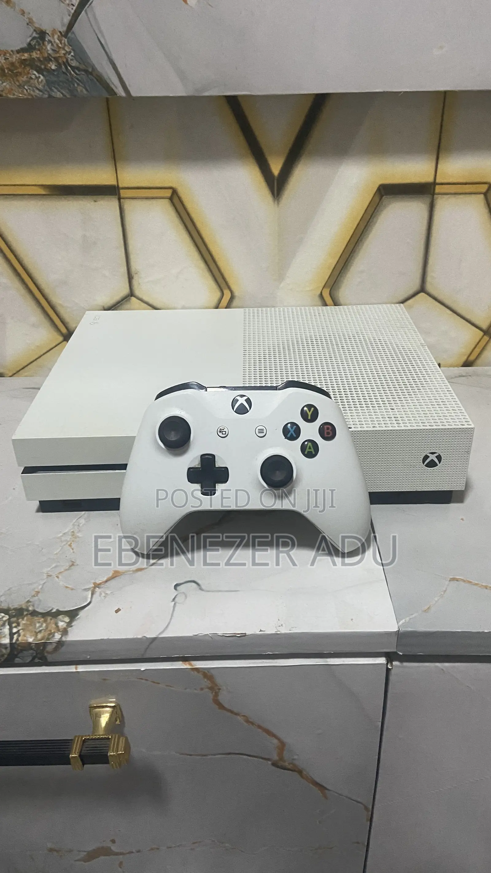 Xbox One S