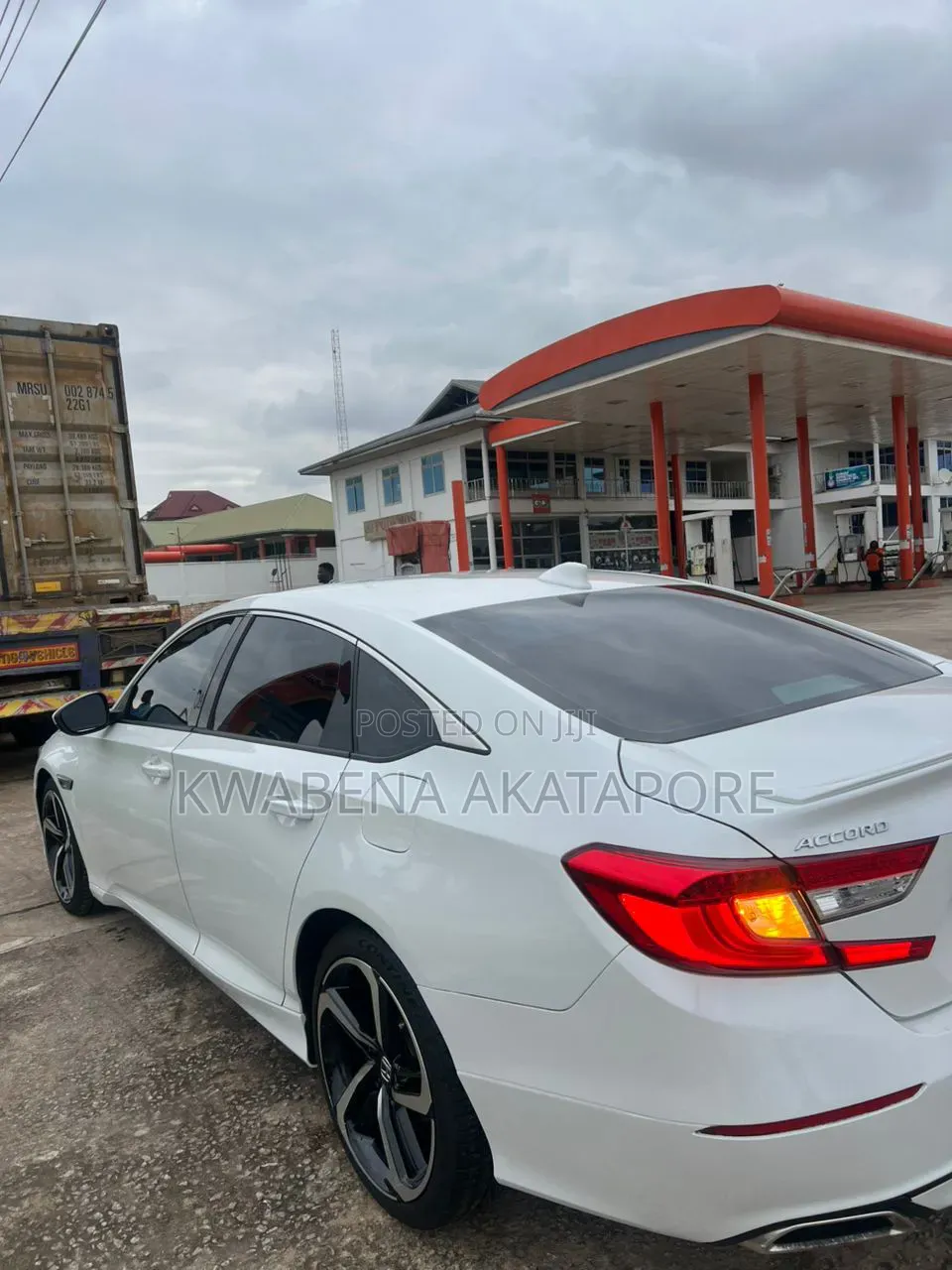 Honda Accord EX (1.5L 4cyl Turbo CVT) 2019 White