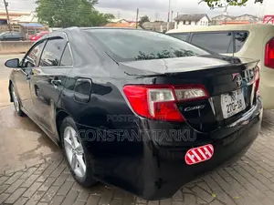 Toyota Camry SE 4dr Sedan (2.5L 4cyl 6A) 2014 Black