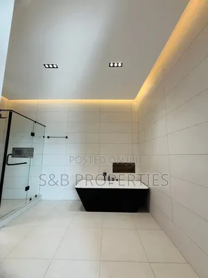 4bdrm House in Oyarifa Mall Area for sale