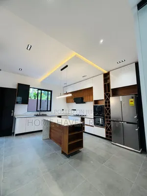 4bdrm House in Adenta - Oyarifa, Barrier for sale