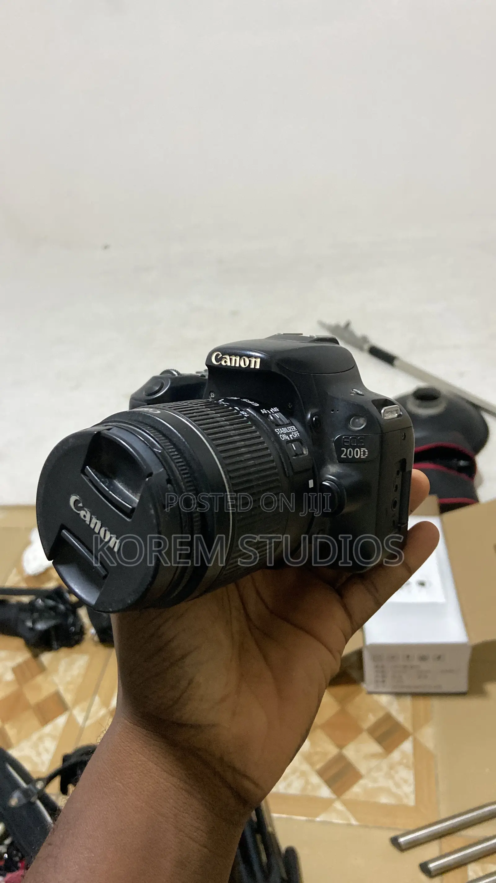 Canon 200d