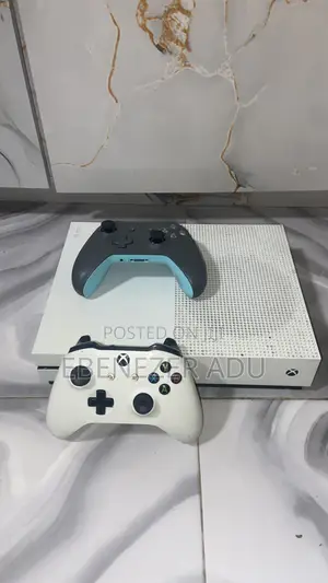 Xbox One S 1tb Console – 17 Games + Controller