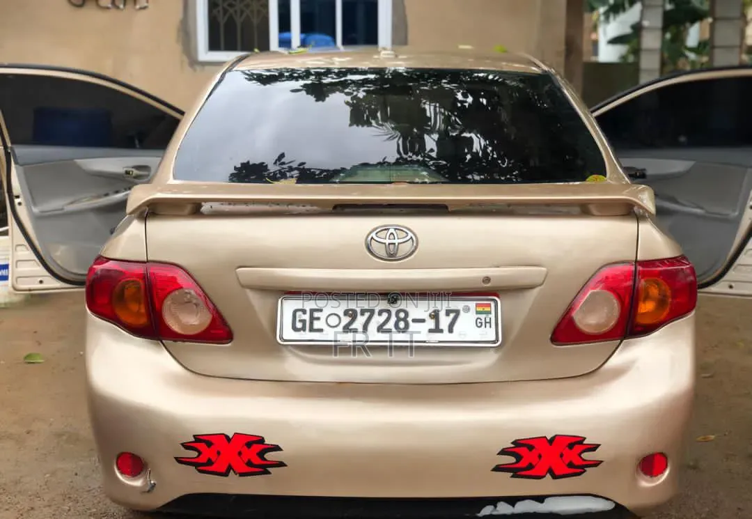 Toyota Corolla 2009 Gold