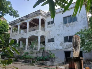 5bdrm House in Kumasi Metropolitan for sale