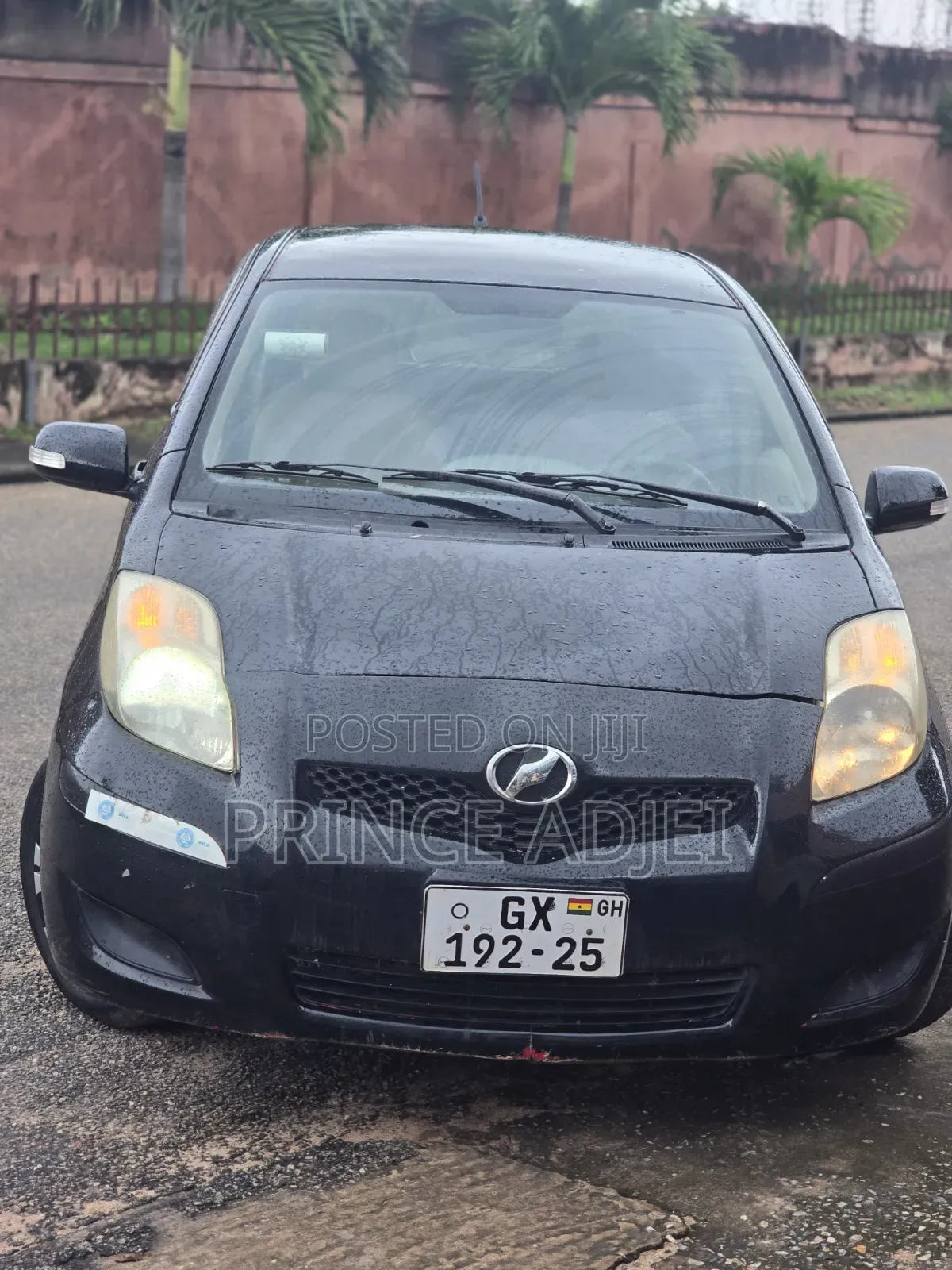 Toyota Vitz 2010 Black